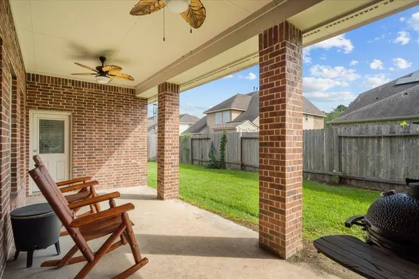 4329 S Meridian Greens DR, Dickinson, TX 77539