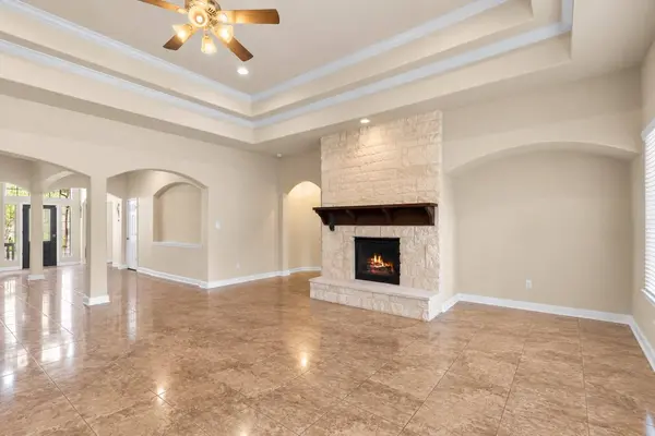 4329 S Meridian Greens DR, Dickinson, TX 77539