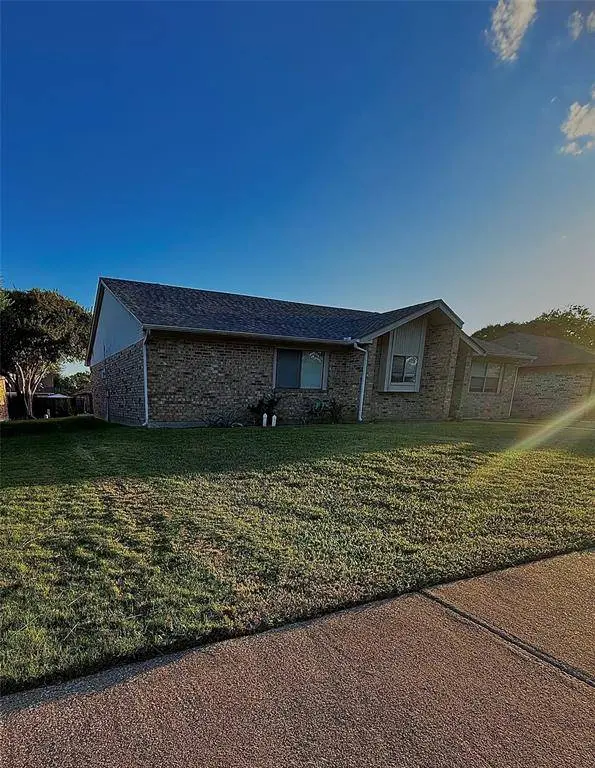 1002 Arborside Drive, Mesquite, TX 75150