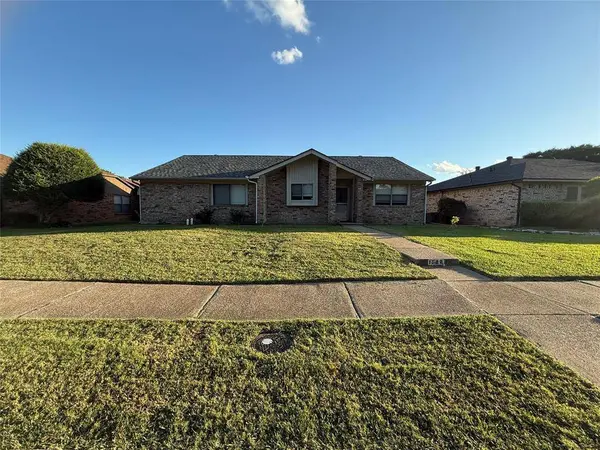 1002 Arborside Drive, Mesquite, TX 75150