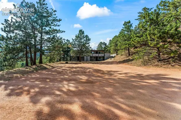 8220 W Highway 24, Cascade, CO 80809