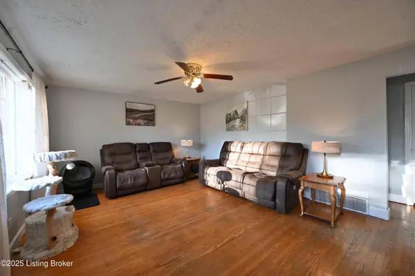 10315 Starlight WAY, Louisville, KY 40272