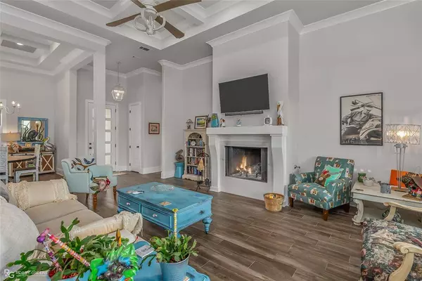 169 N Canal Drive, Bossier City, LA 71111