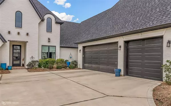 169 N Canal Drive, Bossier City, LA 71111