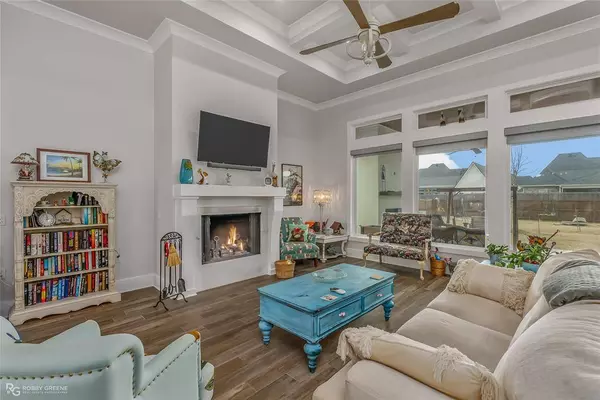 169 N Canal Drive, Bossier City, LA 71111