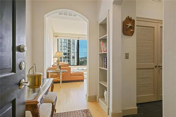 3445 Stratford RD NE #1207, Atlanta, GA 30326