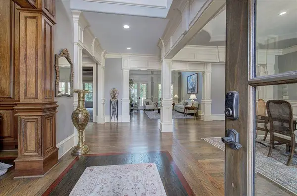 4076 Peachtree Dunwoody RD NE, Atlanta, GA 30342