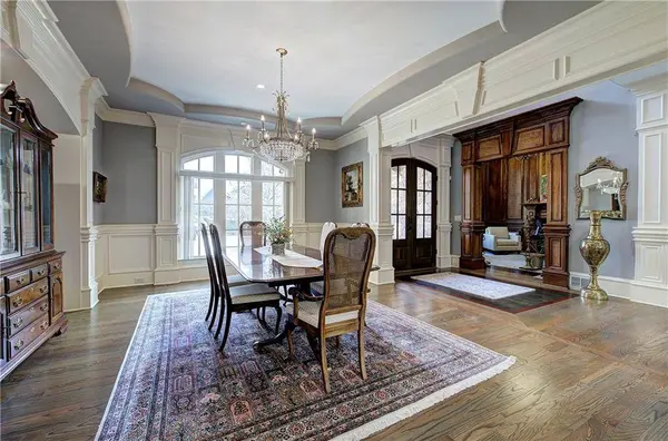 4076 Peachtree Dunwoody RD NE, Atlanta, GA 30342