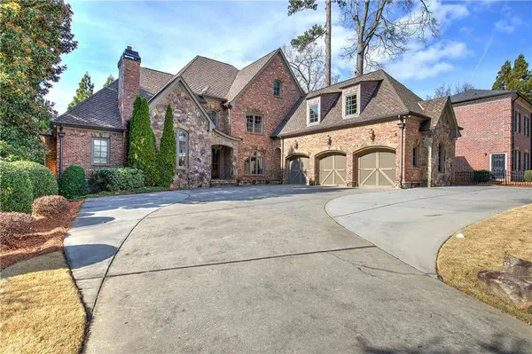 4076 Peachtree Dunwoody RD NE, Atlanta, GA 30342