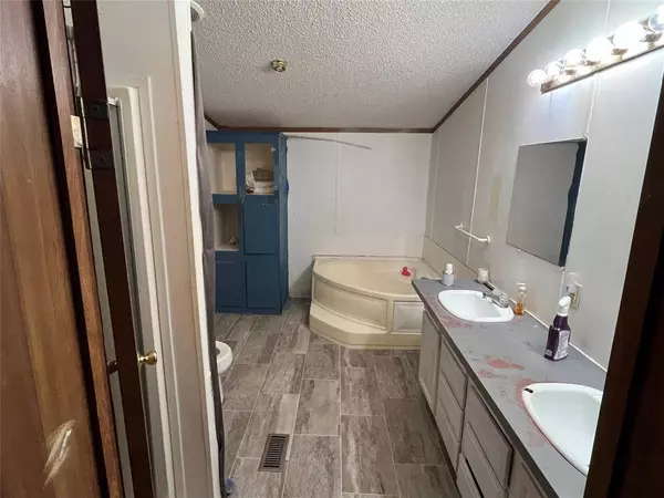 638 Lesa Lane, Stonewall, LA 71078