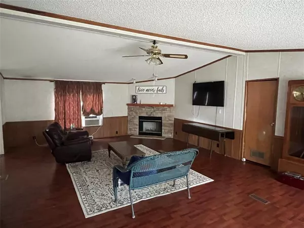 638 Lesa Lane, Stonewall, LA 71078