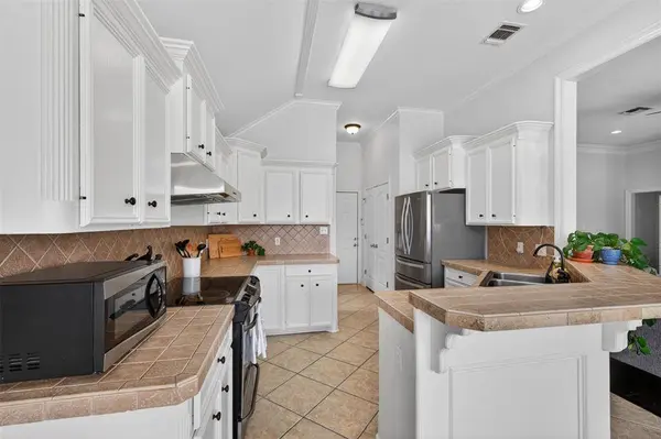 5318 Lucerne Lane, Bossier City, LA 71112