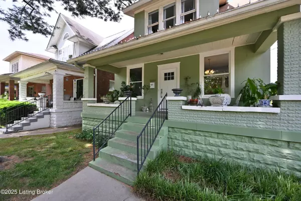 1899 Princeton Dr, Louisville, KY 40205