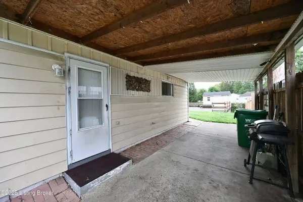 1238 Pigeon Pass Rd, Lynnview, KY 40213