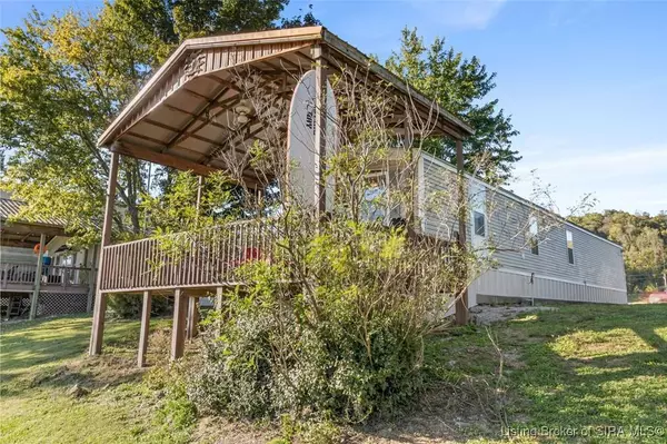 4614 Rivers Edge DR, Charlestown, IN 47111