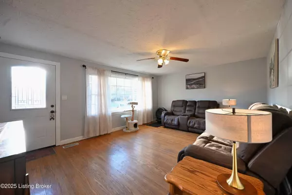 10315 Starlight WAY, Louisville, KY 40272