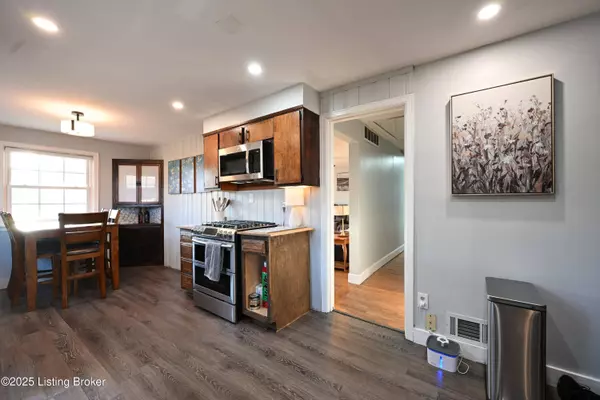 10315 Starlight WAY, Louisville, KY 40272