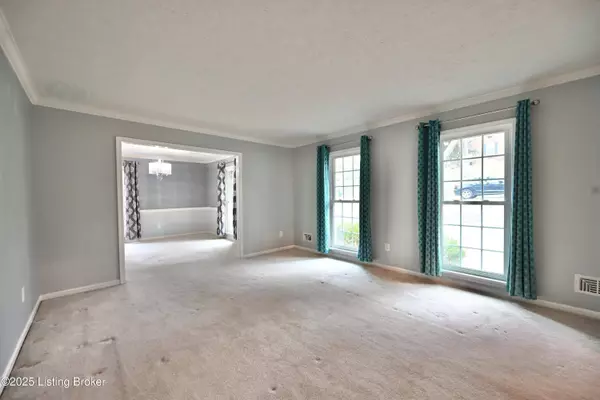 4506 Deepwood Dr, Louisville, KY 40241