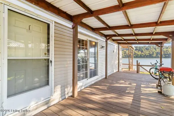 4614 Rivers Edge Dr, Charlestown, IN 47111