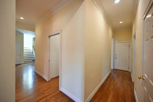 206 Coralberry Road, Louisville, KY 40207