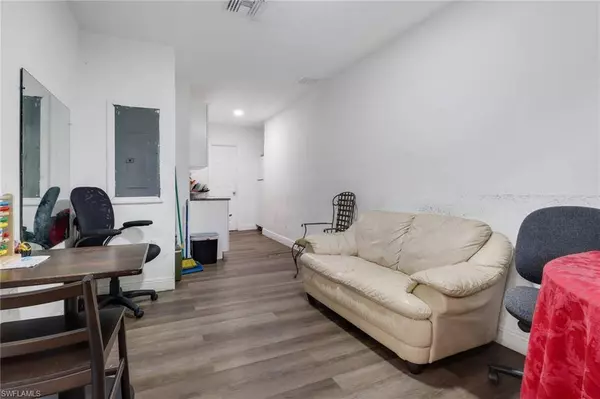 4180 Sabal LN #1, Fort Myers, FL 33905