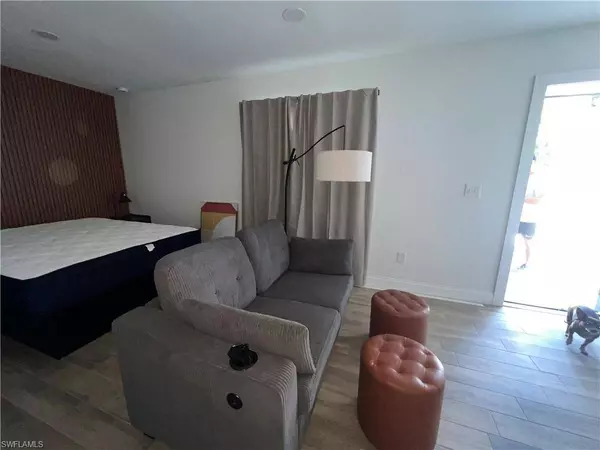 4523 Palm Beach BLVD #2, Fort Myers, FL 33905