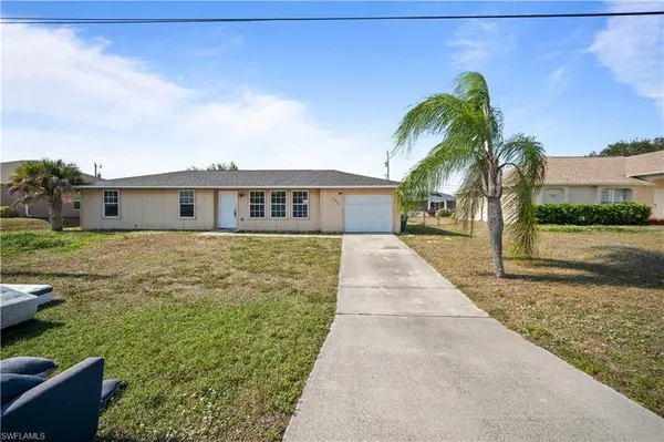 2028 NE 17th PL