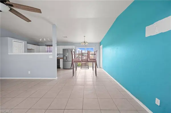 2028 NE 17th PL, Cape Coral, FL 33909