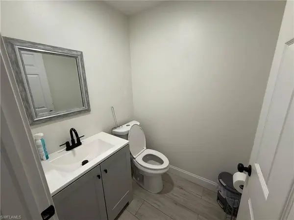 4523 Palm Beach BLVD, Fort Myers, FL 33905