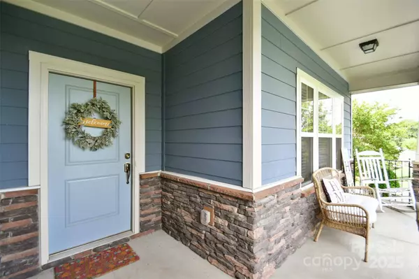 104 Rockridge Point DR, Mooresville, NC 28117