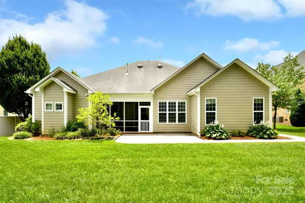 551 Brightleaf PL NW, Concord, NC 28027