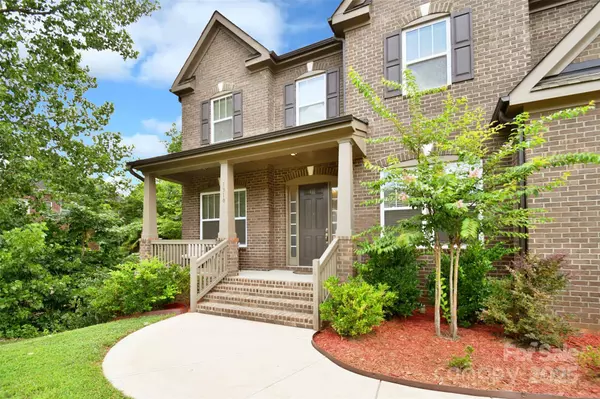 1310 Bershire LN, Charlotte, NC 28262