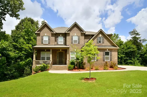 1310 Bershire LN, Charlotte, NC 28262