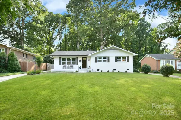 4014 Larkspur LN, Charlotte, NC 28205