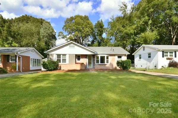 4109 Leeds DR, Charlotte, NC 28205