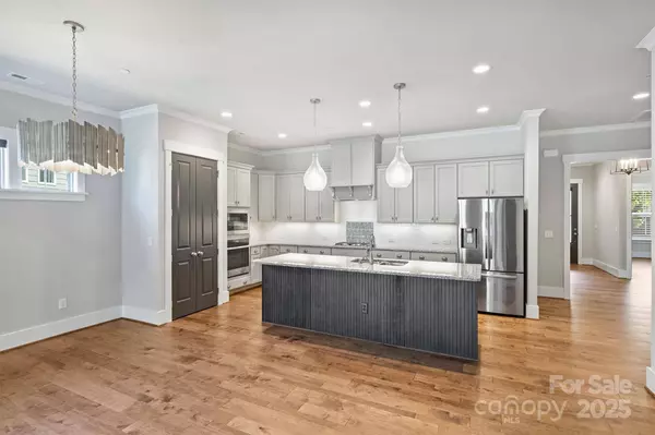 3856 Zemosa LN NW, Concord, NC 28027