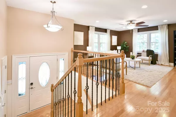 7517 Cornwallis LN, Charlotte, NC 28270