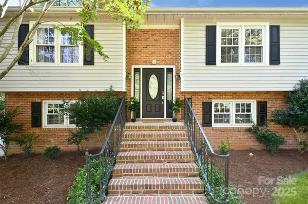 7517 Cornwallis LN, Charlotte, NC 28270