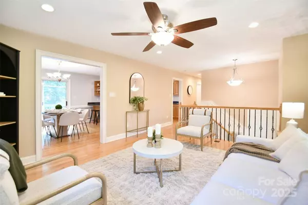 7517 Cornwallis LN, Charlotte, NC 28270