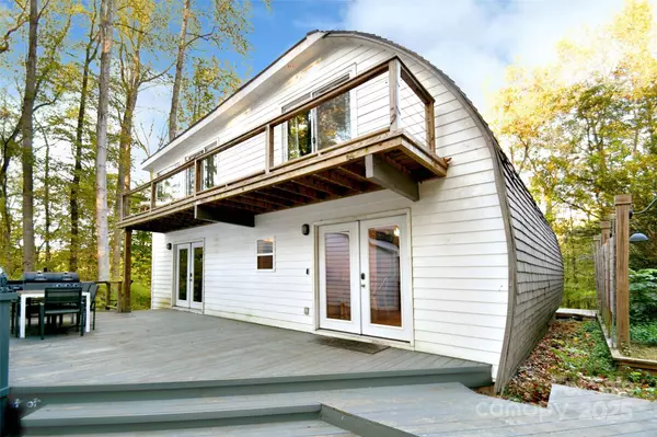 13423 Cliffhaven LN, Huntersville, NC 28078