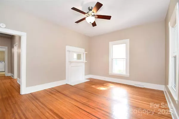 814 W A ST, Kannapolis, NC 28081