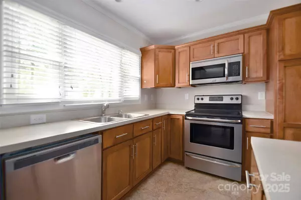 1641 Eastwood DR, Kannapolis, NC 28083