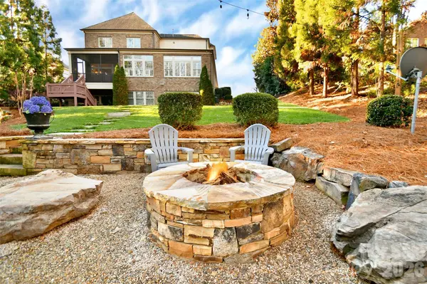 2478 Christenbury Hall CT NW, Concord, NC 28027