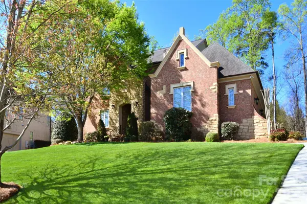 9911 Clarkes View PL NW, Concord, NC 28027