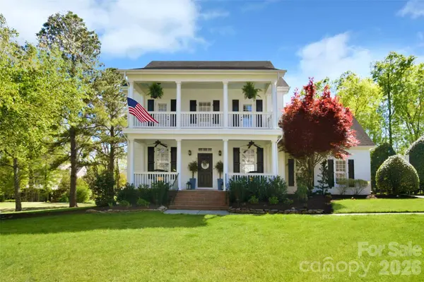 522 N Oak DR, Huntersville, NC 28078