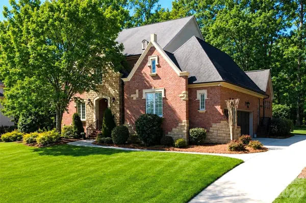 9911 Clarkes View PL NW, Concord, NC 28027