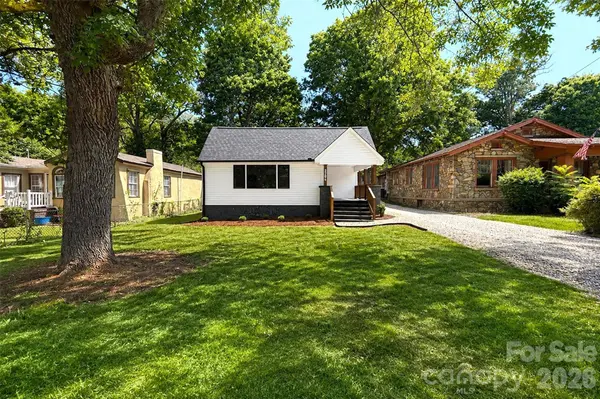 2204 Rozzelles Ferry RD, Charlotte, NC 28208
