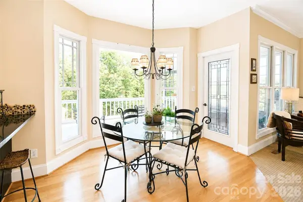127 Vista DR, Davidson, NC 28036