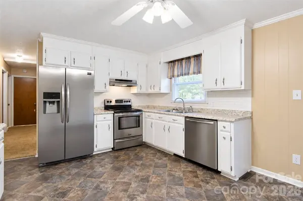 4800 Club View DR, Concord, NC 28025