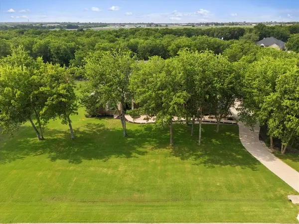 126 Eastcreek Drive, Royse City, TX 75189
